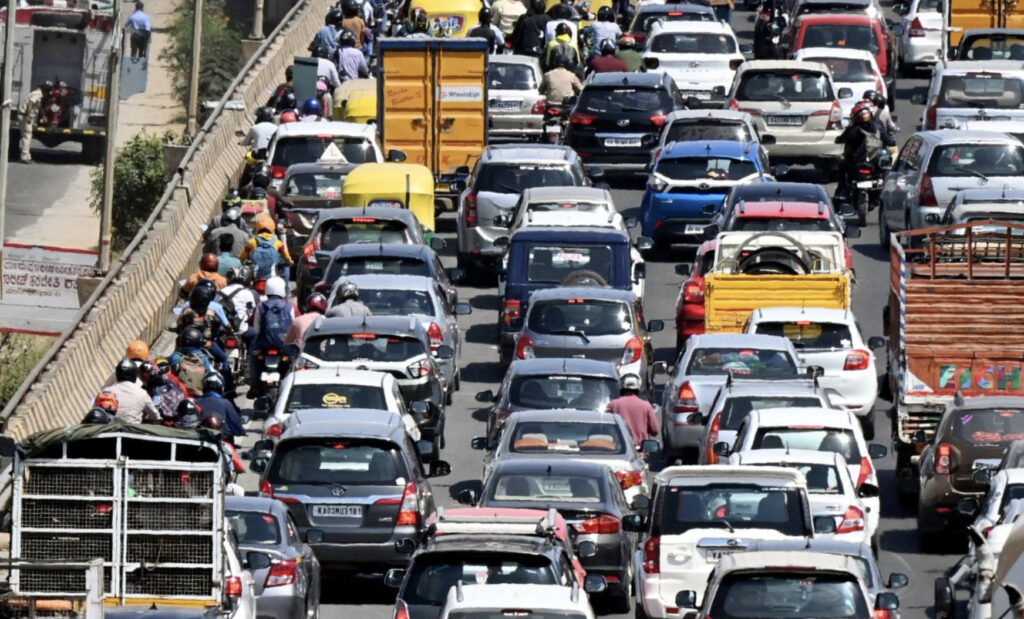 Karnataka Imposes lifetime tax on EVs above $25 lakh and 3% additional cess